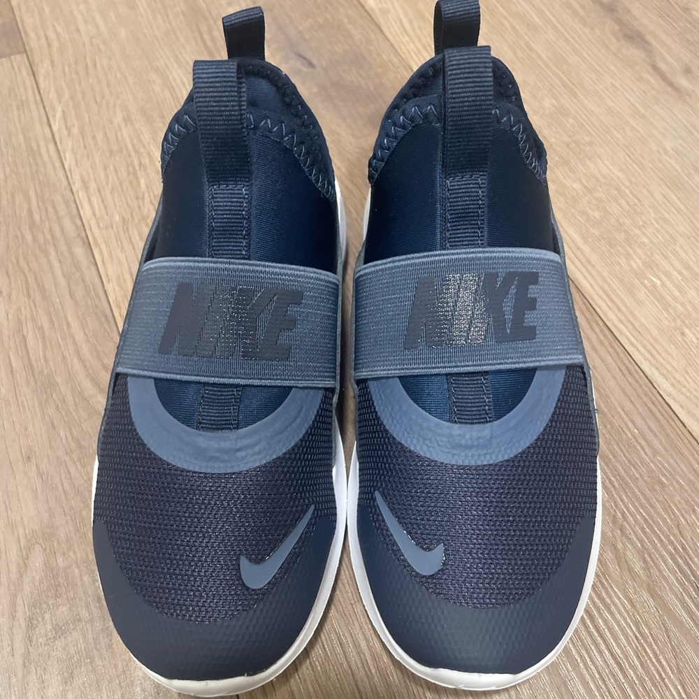 Nike Kids Dark Blue Slip-On Sneakers